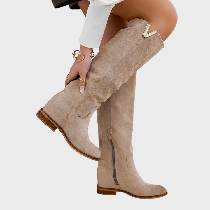 Kafka | Lenka – Elegantní kotníkové boty s vnitřním klínem