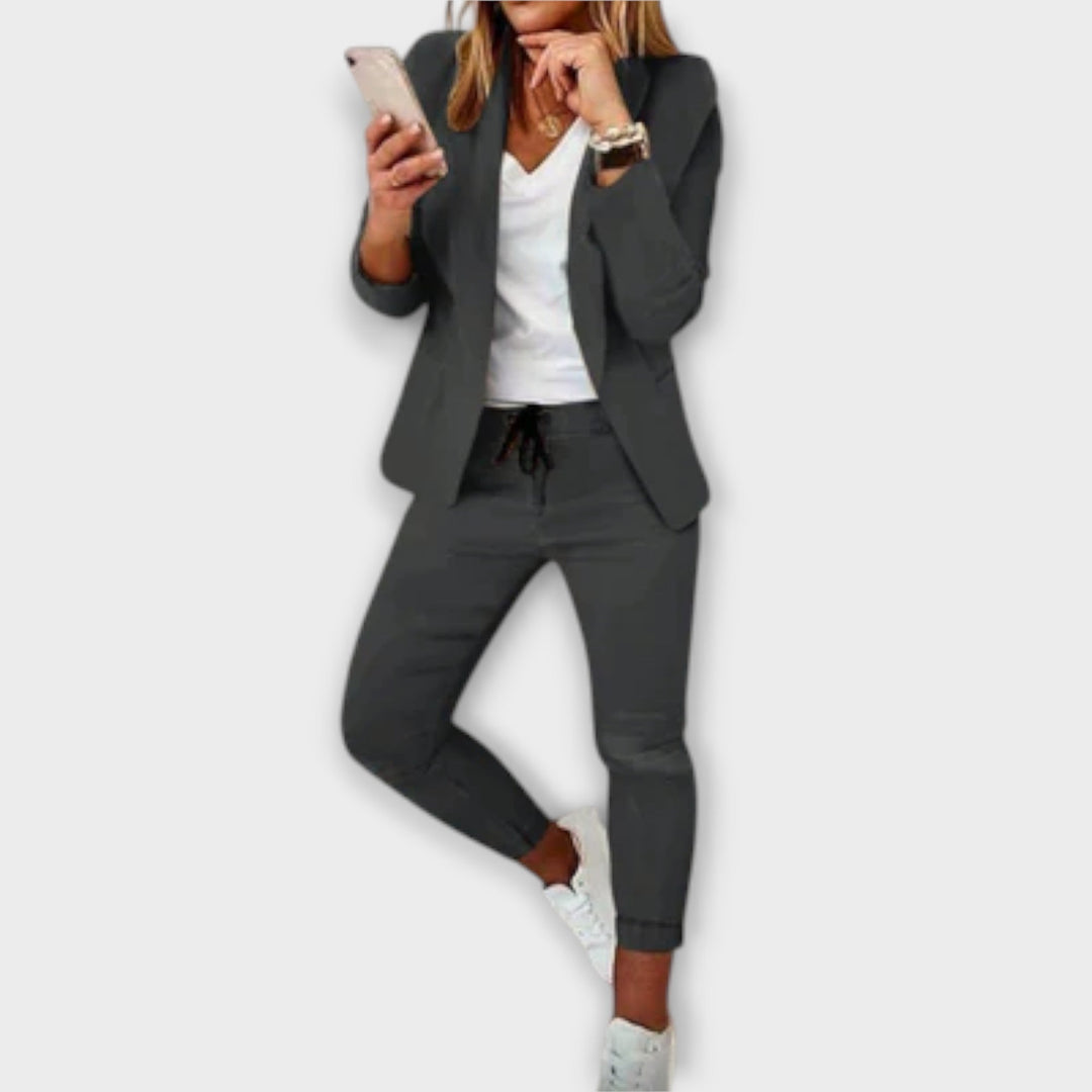 Kafka | Eline elegantní a pohodlný blazer set